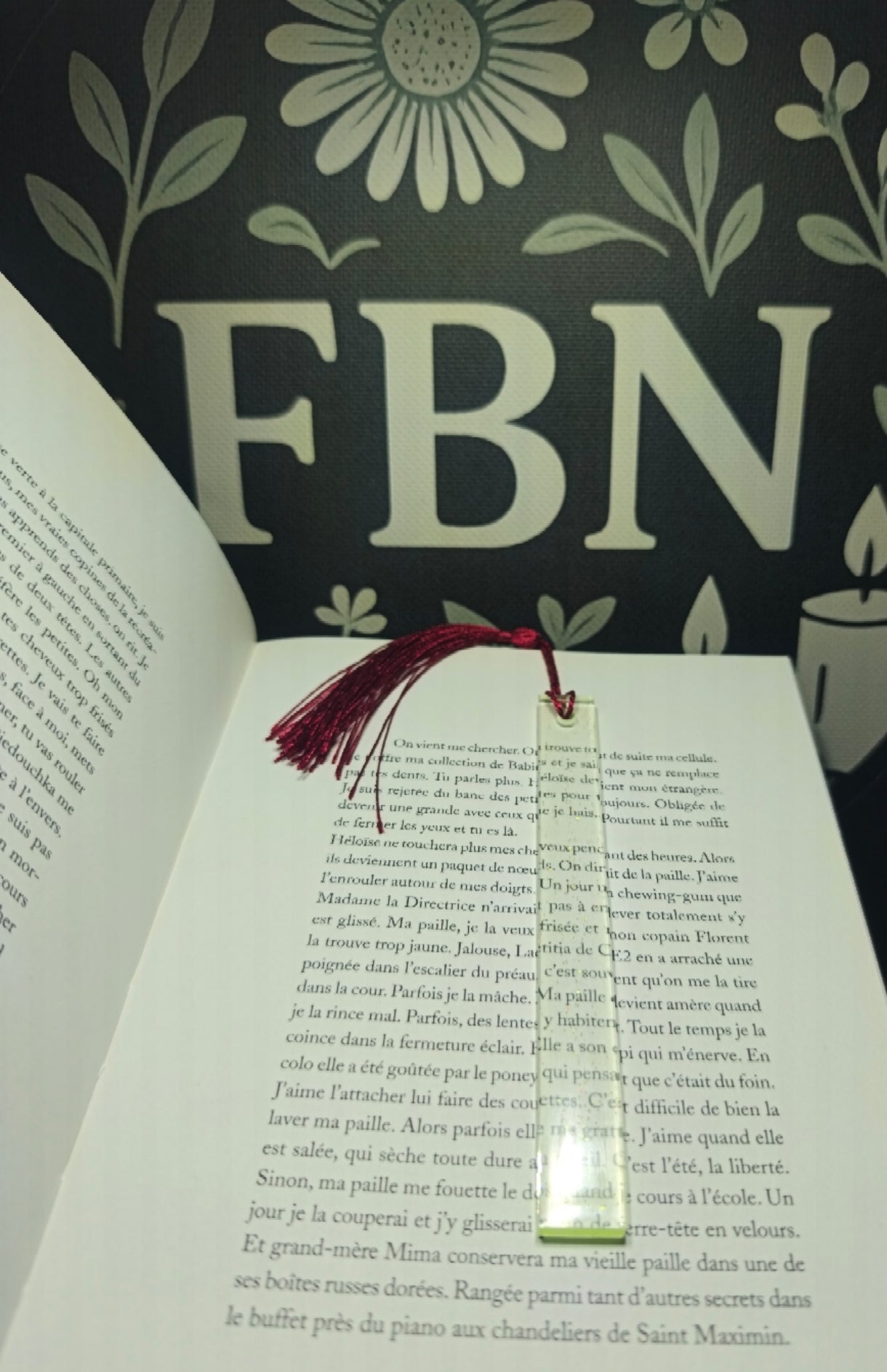 Marque pages artisanale en résine n°6