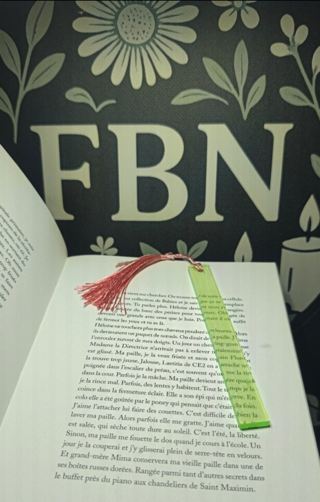 Marque pages artisanale en résine n°10