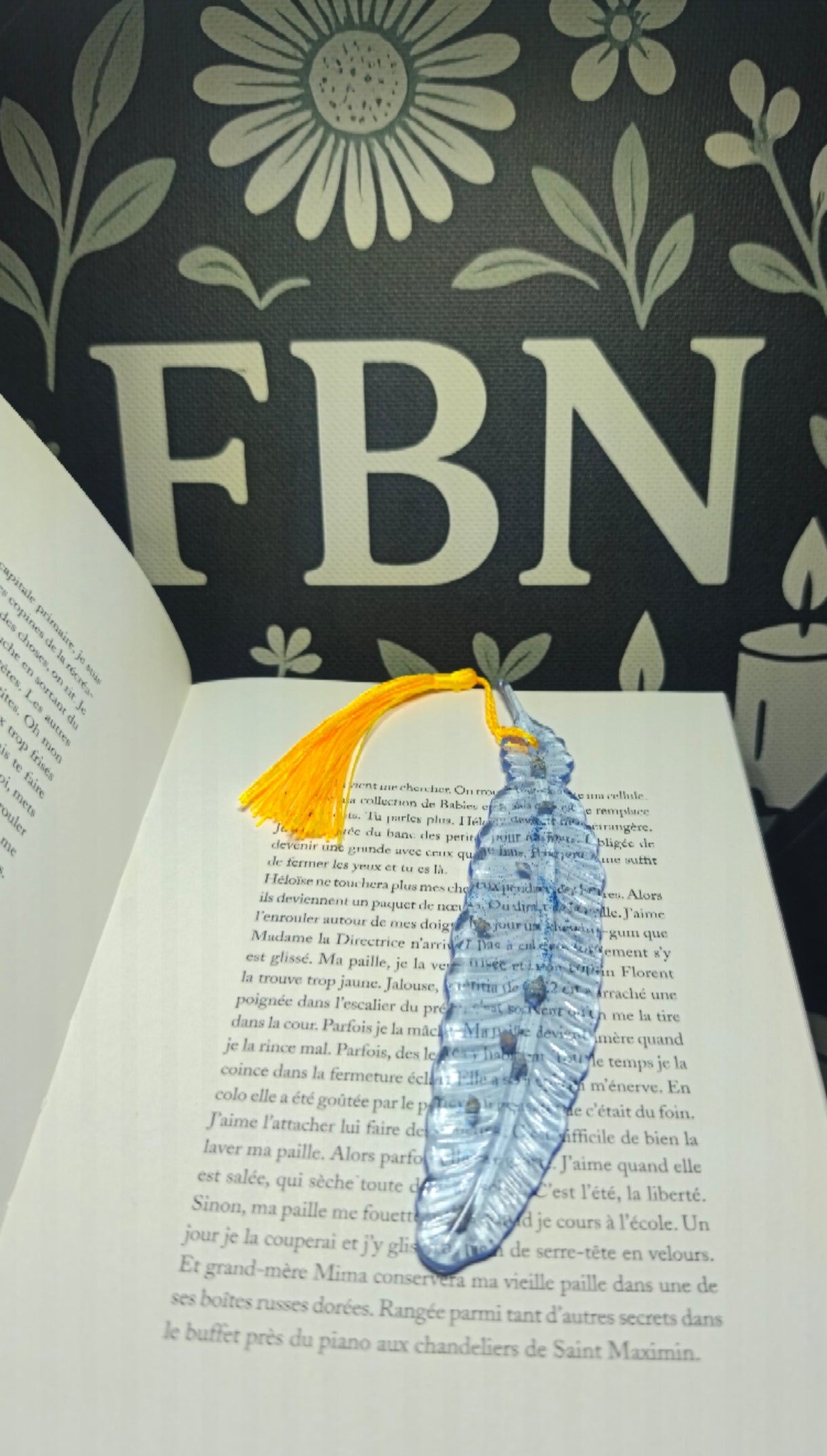 Marque pages artisanale en résine n°11