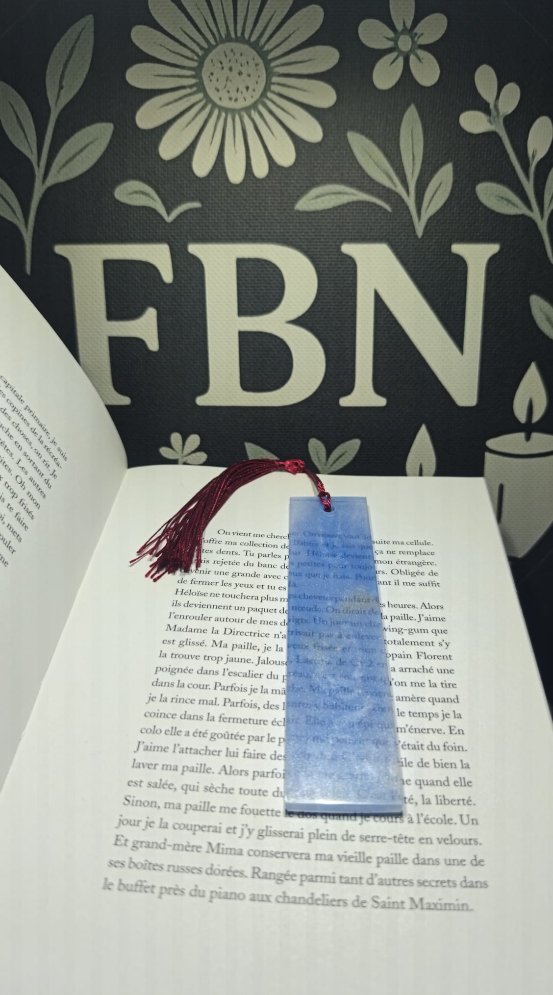 Marque pages artisanale en résine 24