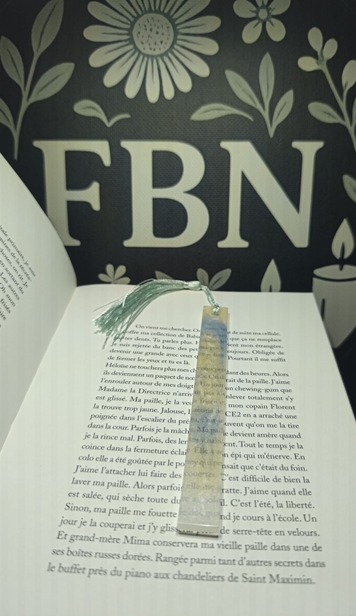 Marque pages artisanale en résine 28