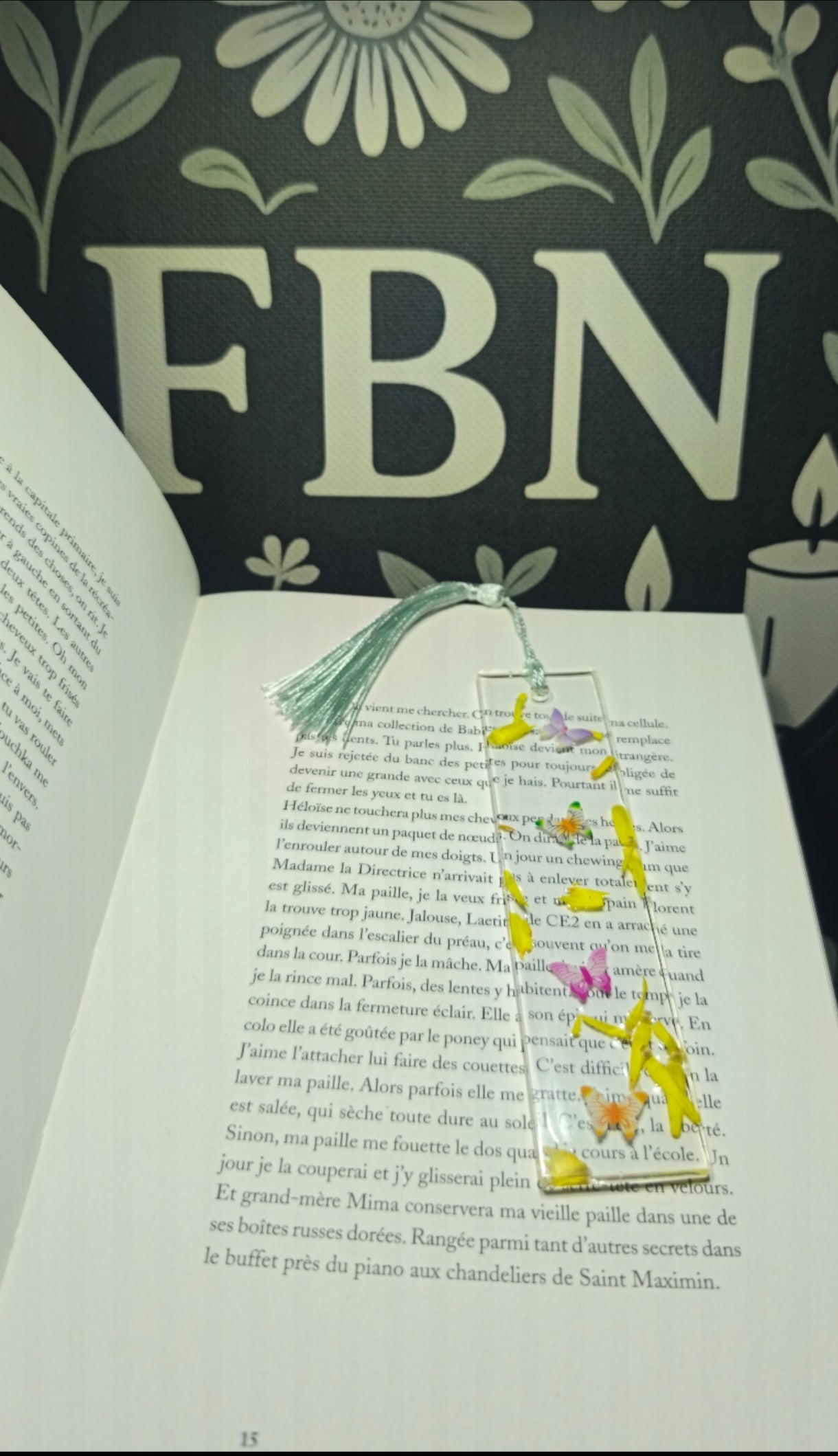 Marque pages artisanale en résine n°12