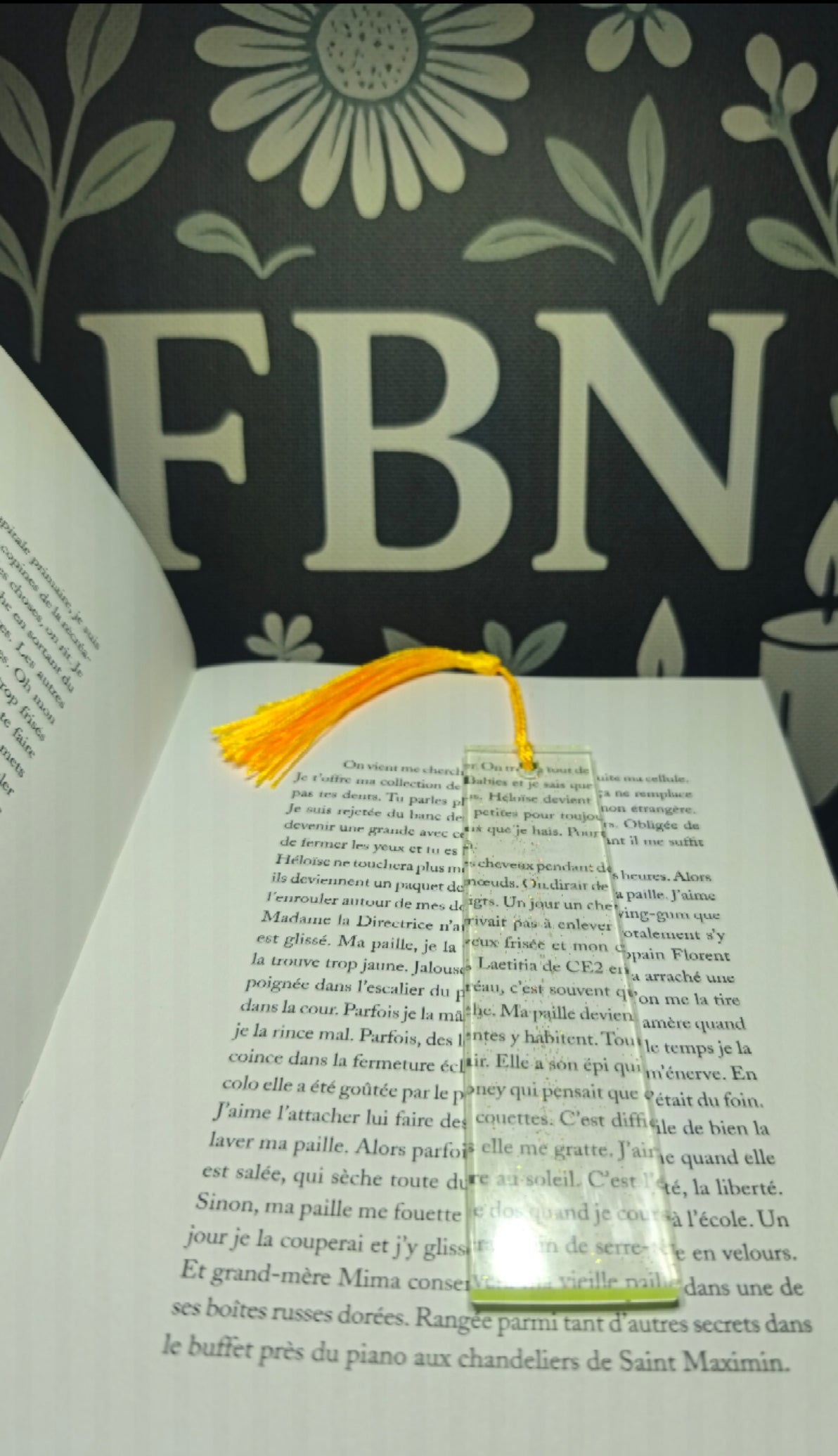 Marque pages artisanale en résine n°21