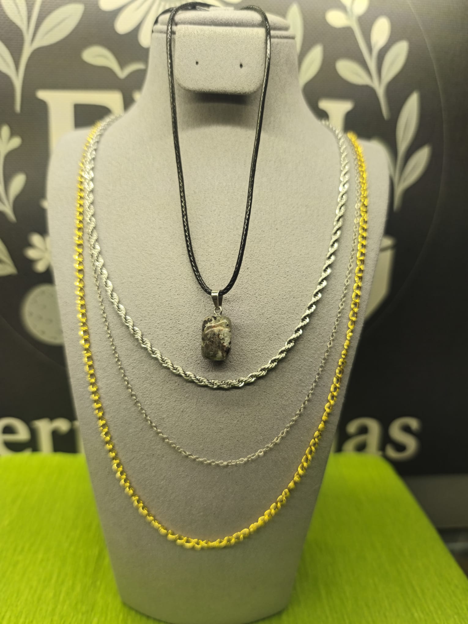 Pendentif Pierre - Chakra 43