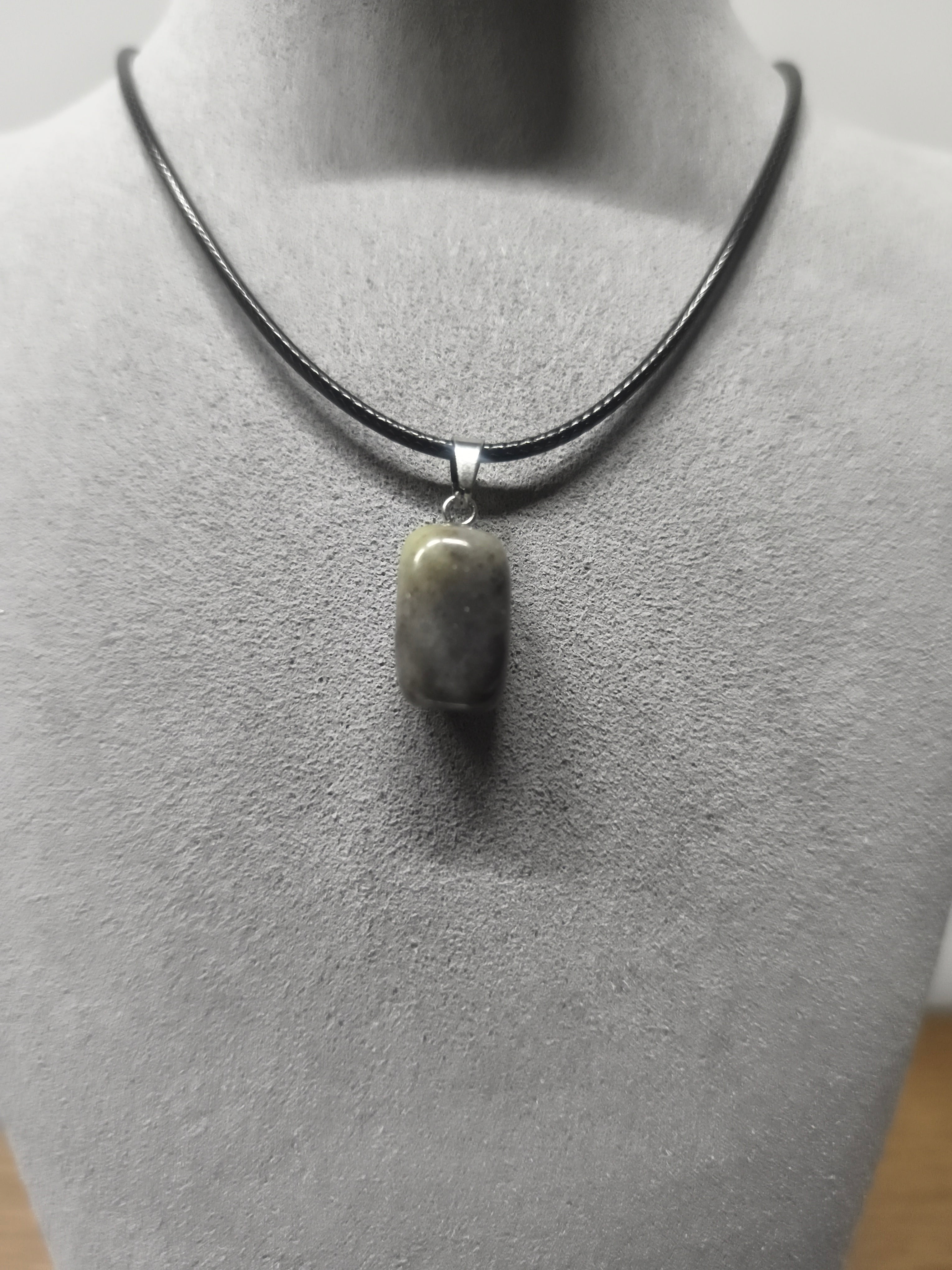 Pendentif Pierre - Chakra 45